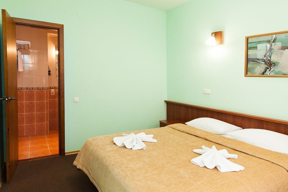 U Fontana Hotel Minsk Ngoại thất bức ảnh